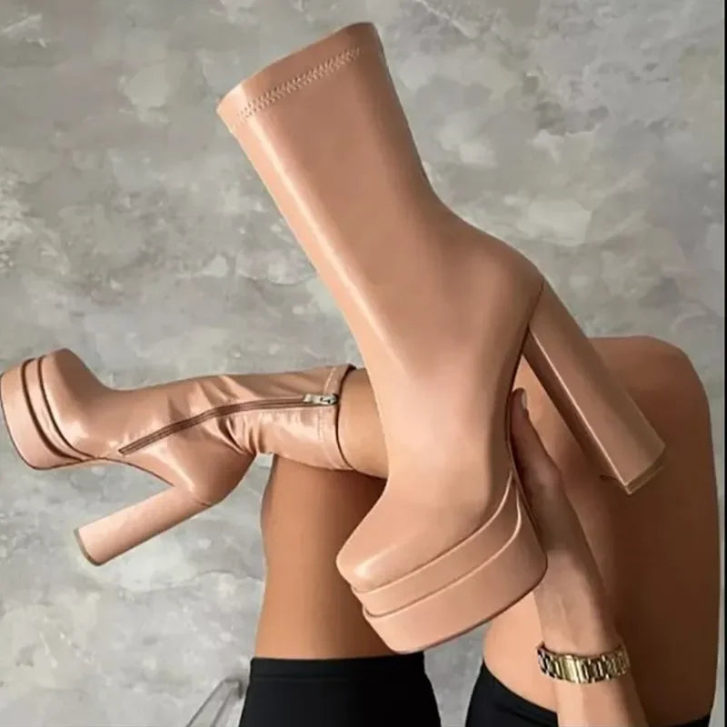 Bota Feminina De Salto Plataforma Cano Médio Material de Qualidade