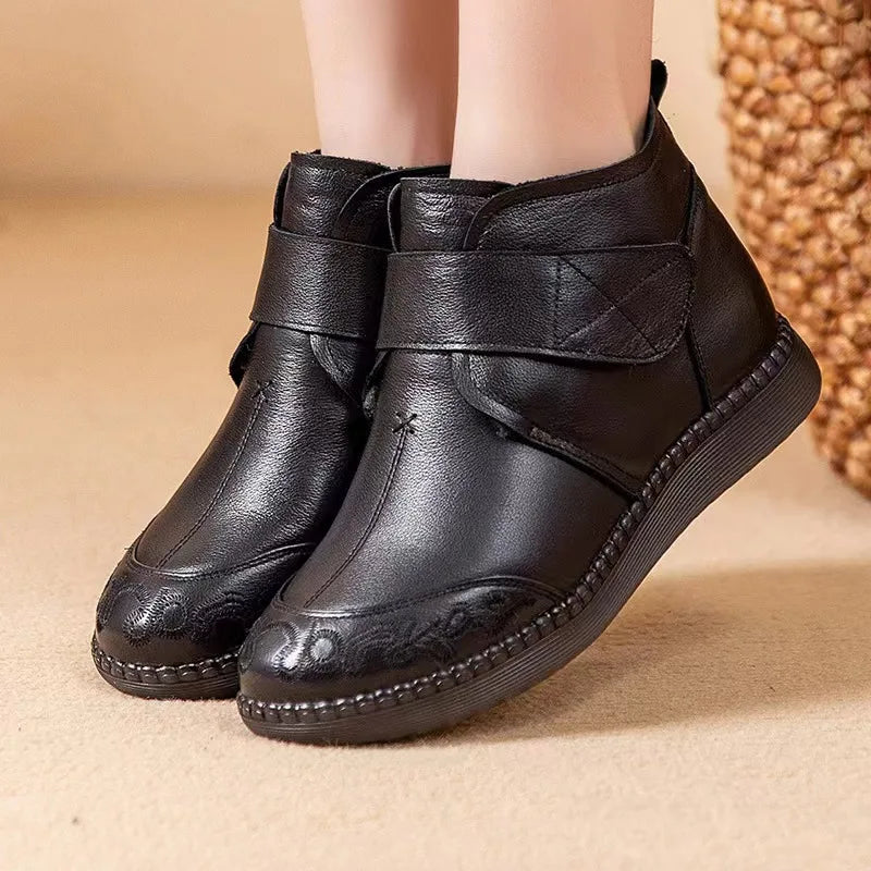 Bota de Couro Inverno Pelúciada Confy