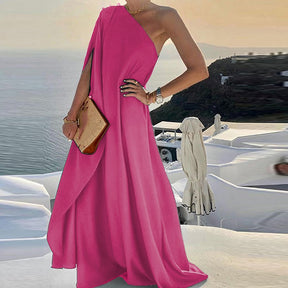 Adentre um mundo de elegância e sofisticação com o Vestido Longo Ayla da Versalla. Feito com tecido luxuoso de poliéster e design único de alça única, este vestido oferece conforto excepcional e estilo inigualável. Com estoque limitado, garanta o seu agora e destaque-se em qualquer ocasião.