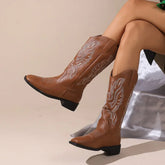 Bota Feminina Estilo Country Com Bordado E Recorte Frontal Tendência